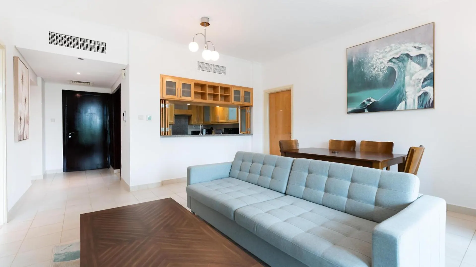 Lux Bnb I Turia Tower I Lake & Garden View Dubai Apartment