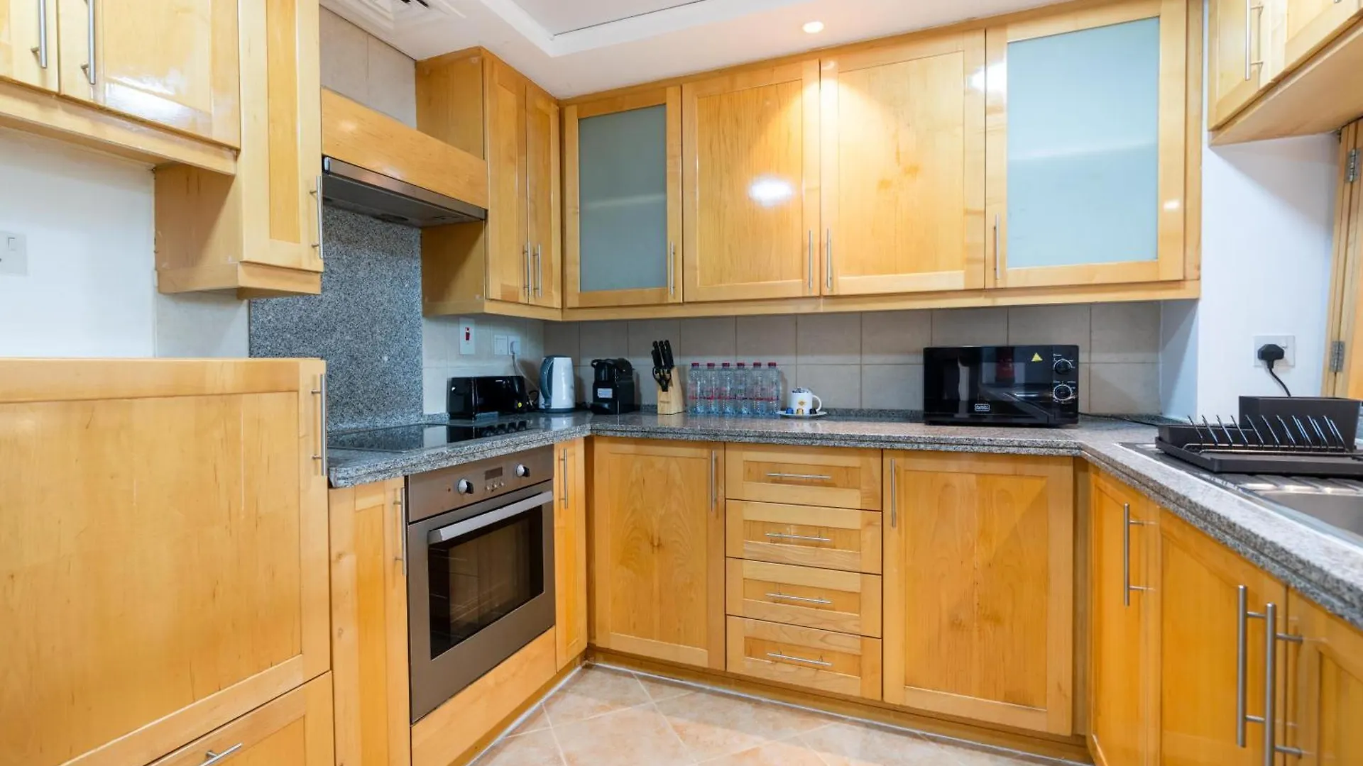 Apartment Lux Bnb I Turia Tower I Lake & Garden View Dubai